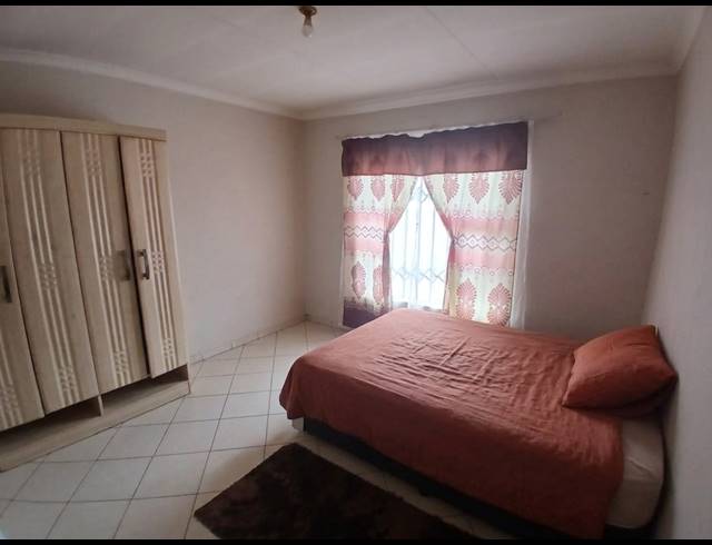 3 BEDROOM HOUSE FOR SALE IN EVATON WEST
